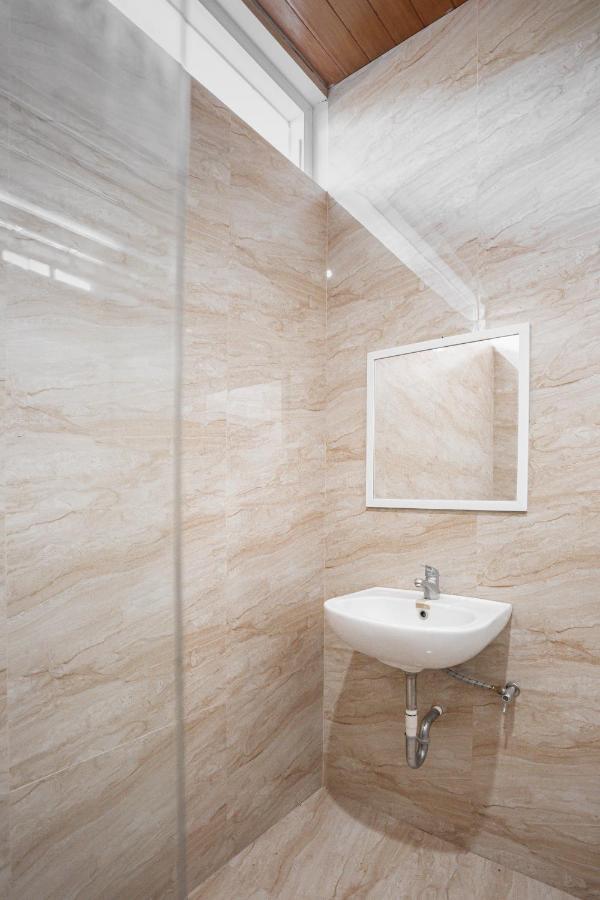 Casa De Odua Homestay Ngabean Екстер'єр фото