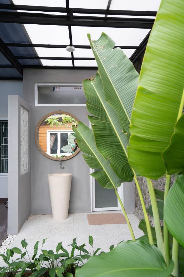 Casa De Odua Homestay Ngabean Екстер'єр фото